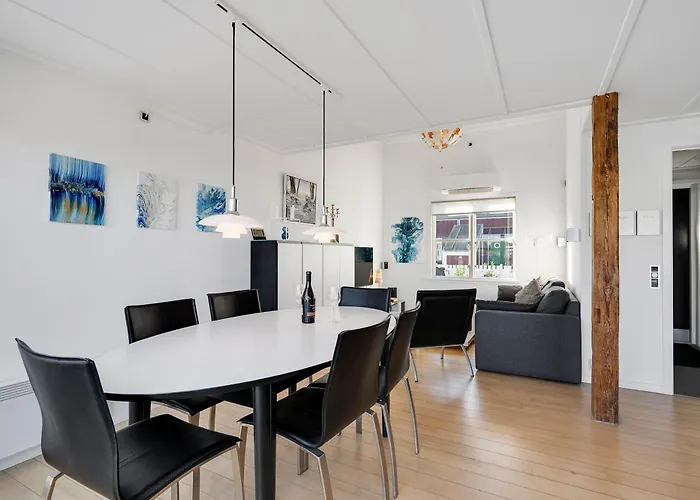 Beautiful Near Oer Maritime Village For 6 People *